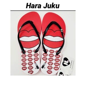 HARA JUKU LOVERS by Gwen Stafani “Lay One On Me” Flip Flops